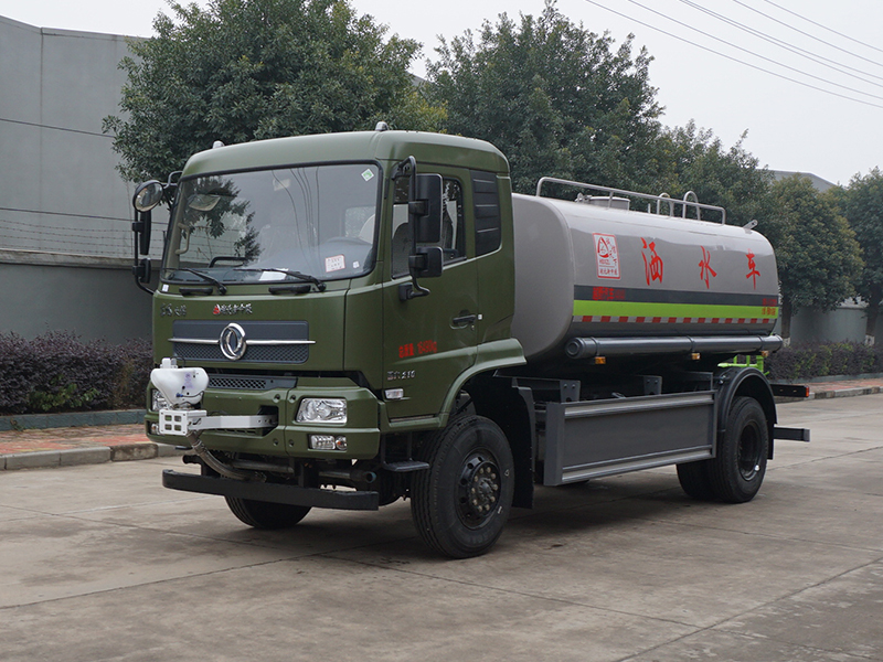 東風(fēng)四驅(qū)   10噸  灑水車(chē)