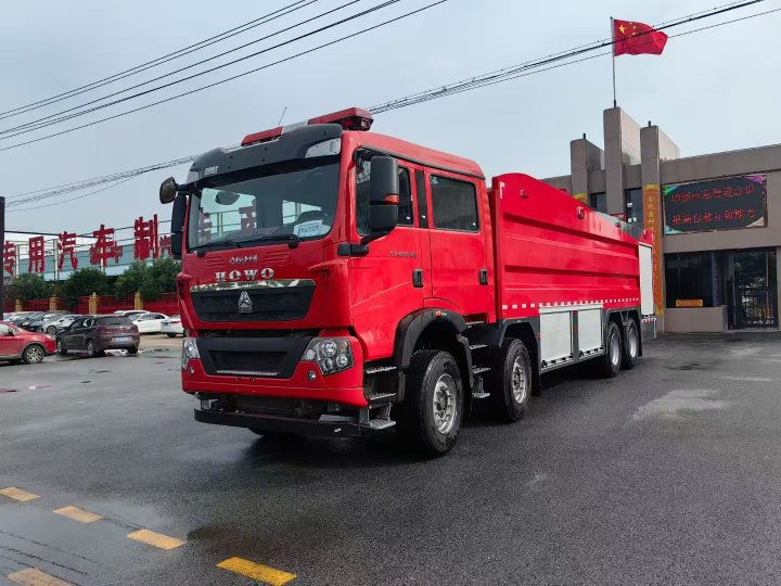 重汽豪沃25噸水罐消防車 重汽豪沃25噸水罐消防車